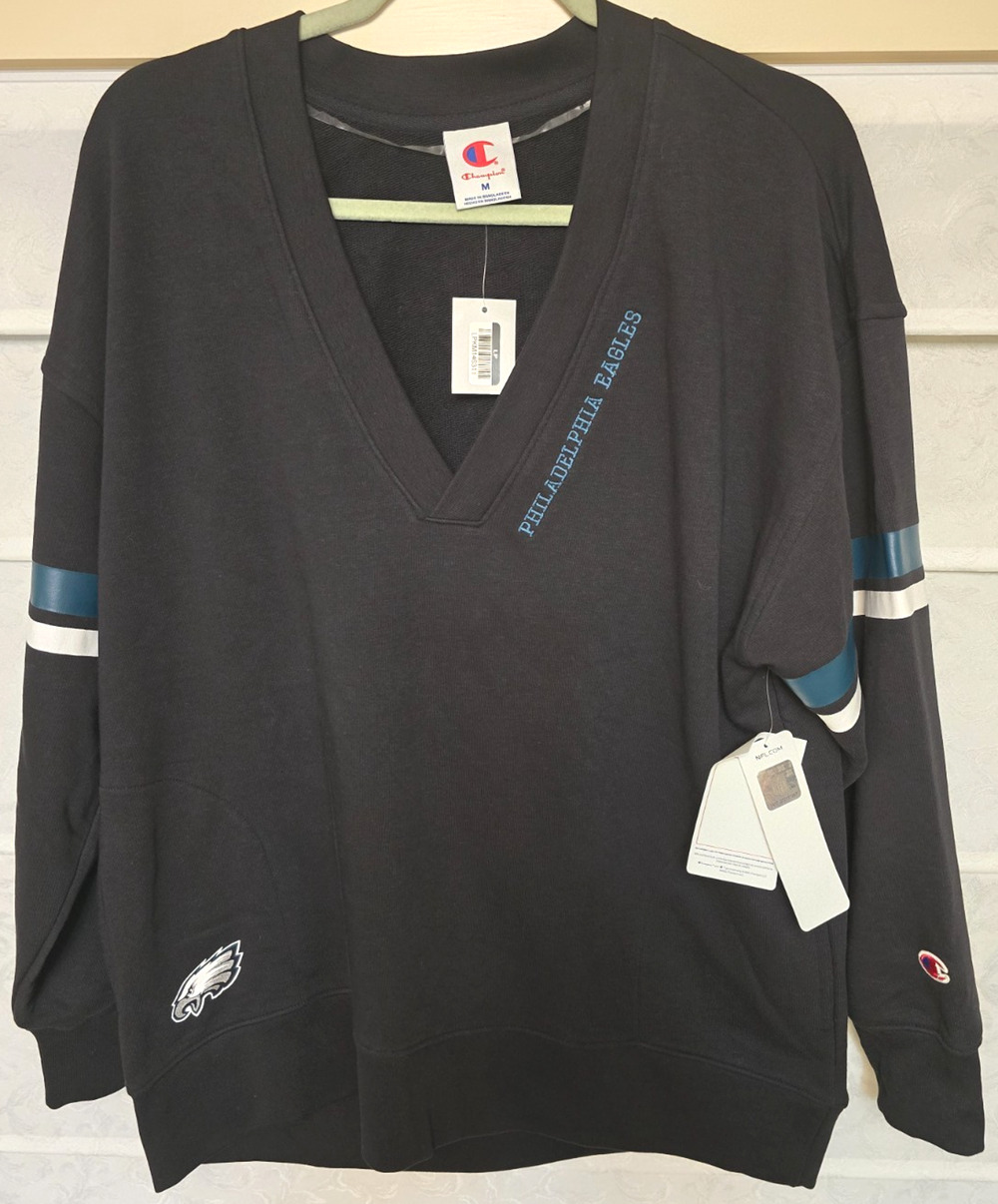 Champion Philadelphia Eagles Womens M Black Oversized V Neck Sweatshirt NWT NEW